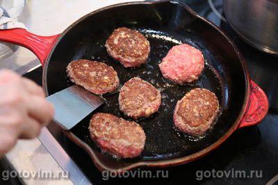 Котлеты мясные с арахисом