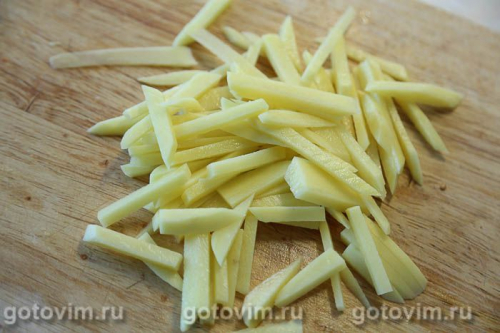 Скумбрия с баклажанами и картофелем, запеченная в фольге